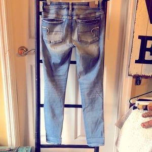 American Eagle - Size 4 Ankle Jegging Jean - Distressed Faded Wash Super Stretch
